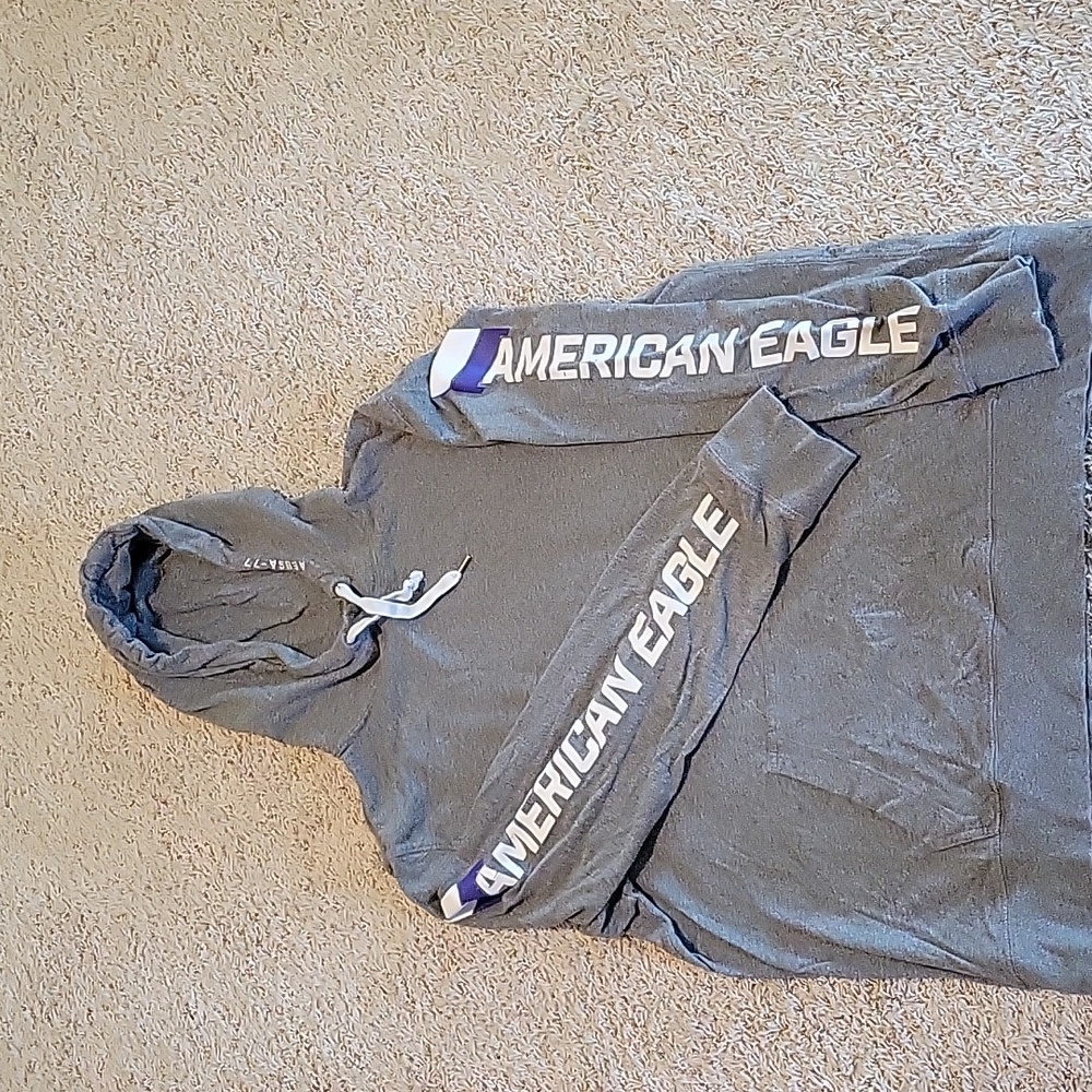 AE lightweight hoodie